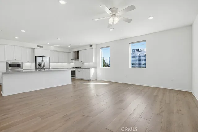 $4,995 | 130 Tribeca, Irvine, CA 92612