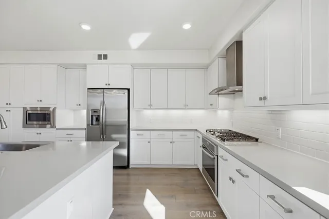 $4,995 | 130 Tribeca, Irvine, CA 92612