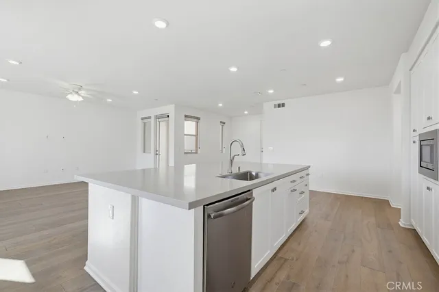 $4,995 | 130 Tribeca, Irvine, CA 92612