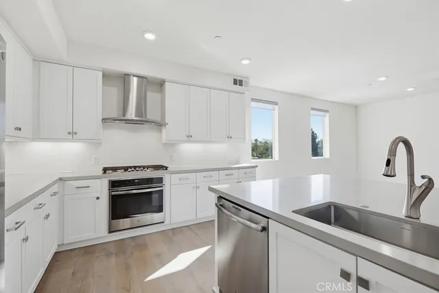 $4,995 | 130 Tribeca, Irvine, CA 92612