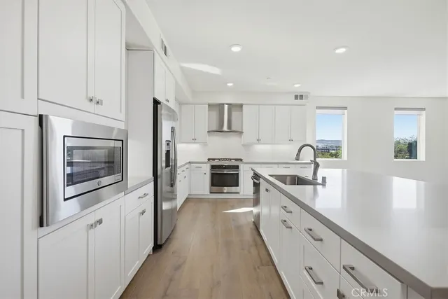 $4,995 | 130 Tribeca, Irvine, CA 92612