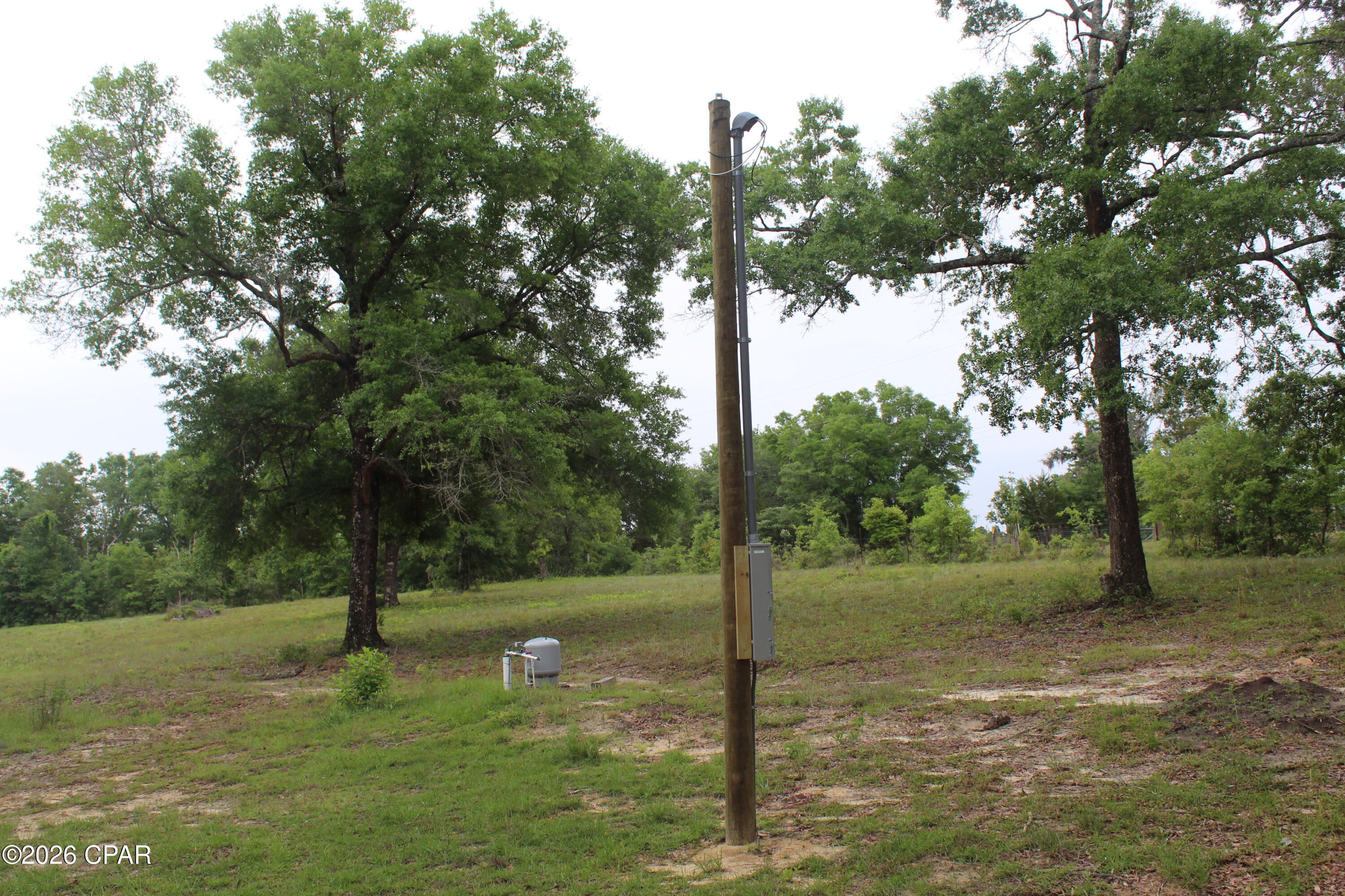 3557 Twin Pond Road Vernon, FL 32462 - Photo 5 of 9