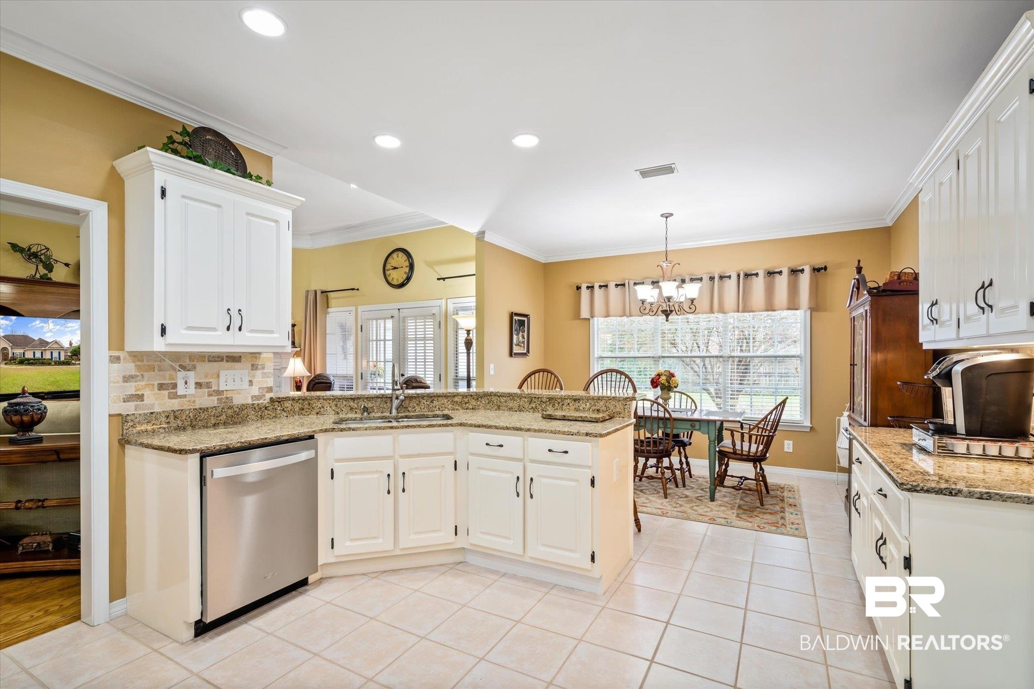 9508 Chamberlain Lane Daphne, AL 36526 - Photo 12 of 32 Kitchen