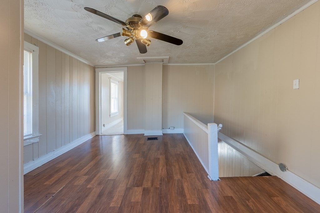 4033 Brookmont Road Pulaski, VA 24301 - Photo 25 of 58 Gallery Image 25