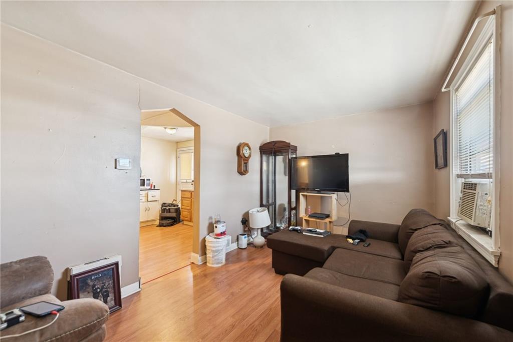 29 2nd Street Irwin, PA 15642 - Photo 3 of 22