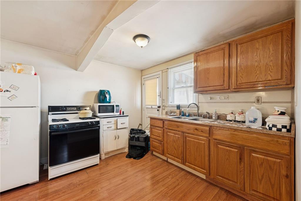 29 2nd Street Irwin, PA 15642 - Photo 5 of 22