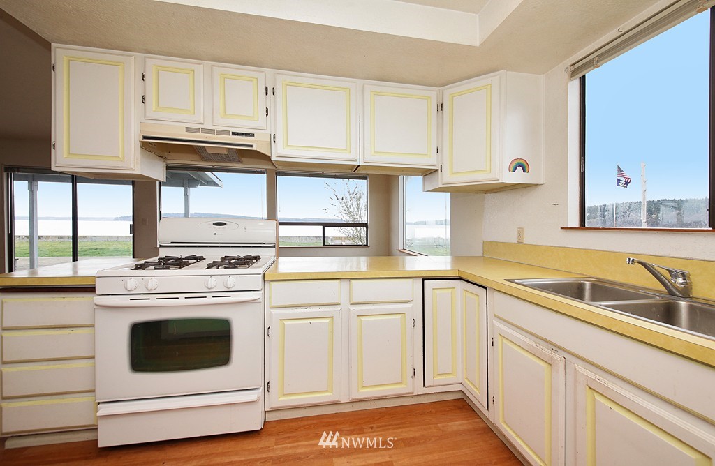 2833 North Bluff Road Greenbank, WA 98253 - Photo 13 of 25 Gallery Image 13