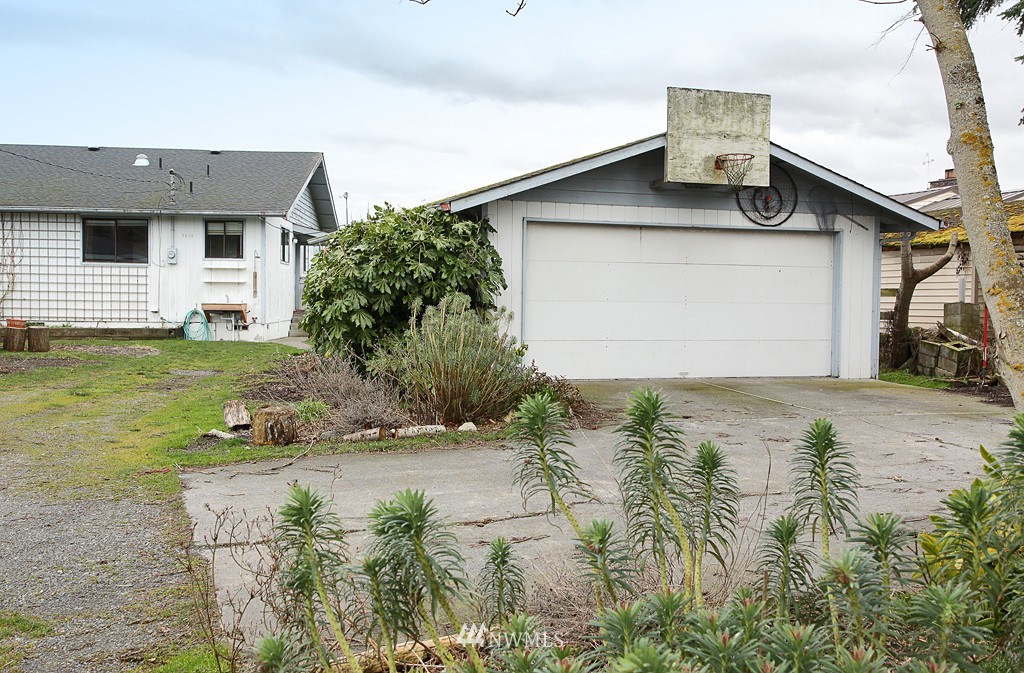 2833 North Bluff Road Greenbank, WA 98253 - Photo 22 of 25 Gallery Image 22