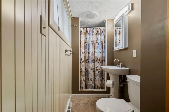 $205,000 | 570 South 7th Street, Sharpsville, PA 16150