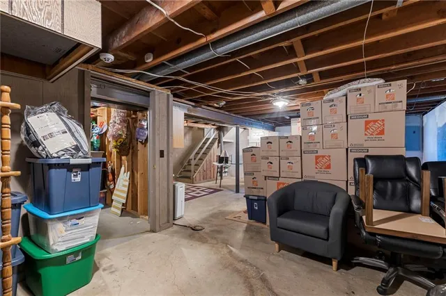 $205,000 | 570 South 7th Street, Sharpsville, PA 16150