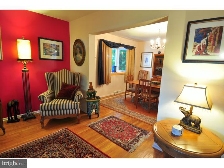 918 Rockwell Road Wilmington, DE 19810 - Photo 5 of 21 Living Room