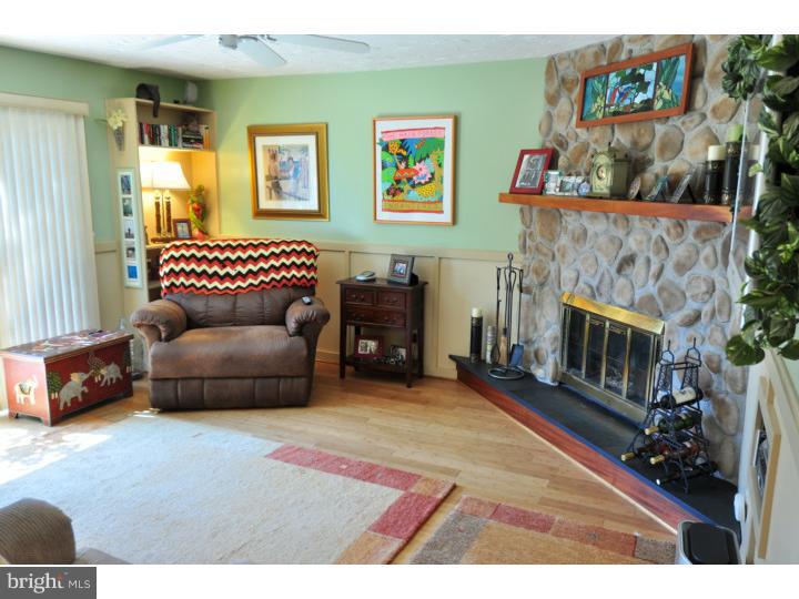 918 Rockwell Road Wilmington, DE 19810 - Photo 10 of 21 Family Room