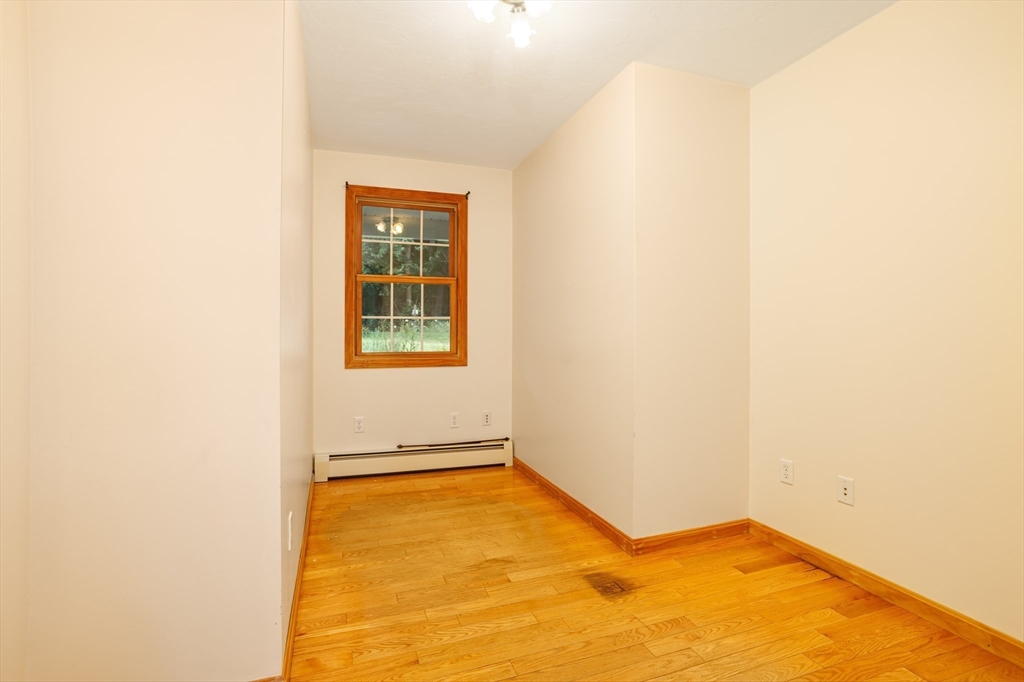 171 Island Road Lunenburg, MA 01462 - Photo 16 of 41 Gallery Image 16