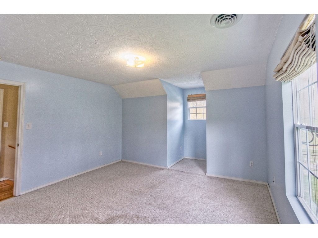 9627 Moccasin Valley Road Lebanon, VA 24266 - Photo 9 of 12 Photo 9