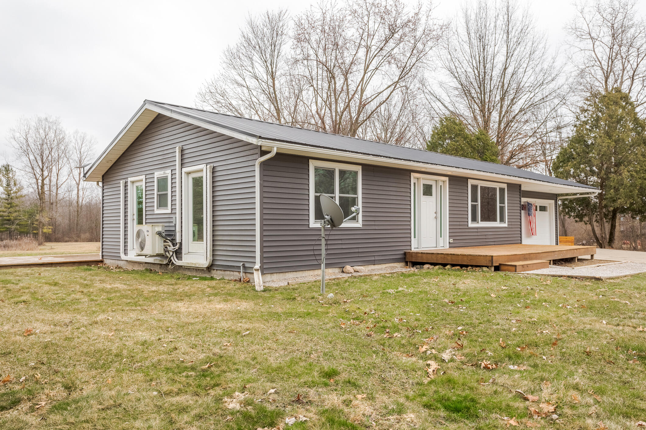 7015 Jones Road Jackson, MI 49201 - Photo 6 of 47 jones-40