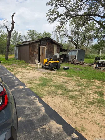 $129,500 | 270 Camelot Lane, San Antonio, TX 78264