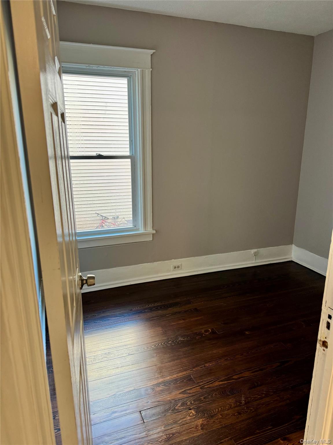 39 Innis Avenue Poughkeepsie, NY 12601 - Photo 6 of 14