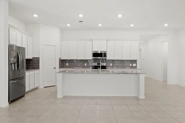 $2,550 | 4915 Sierra Ridge Drive, Rosenberg, TX 77469