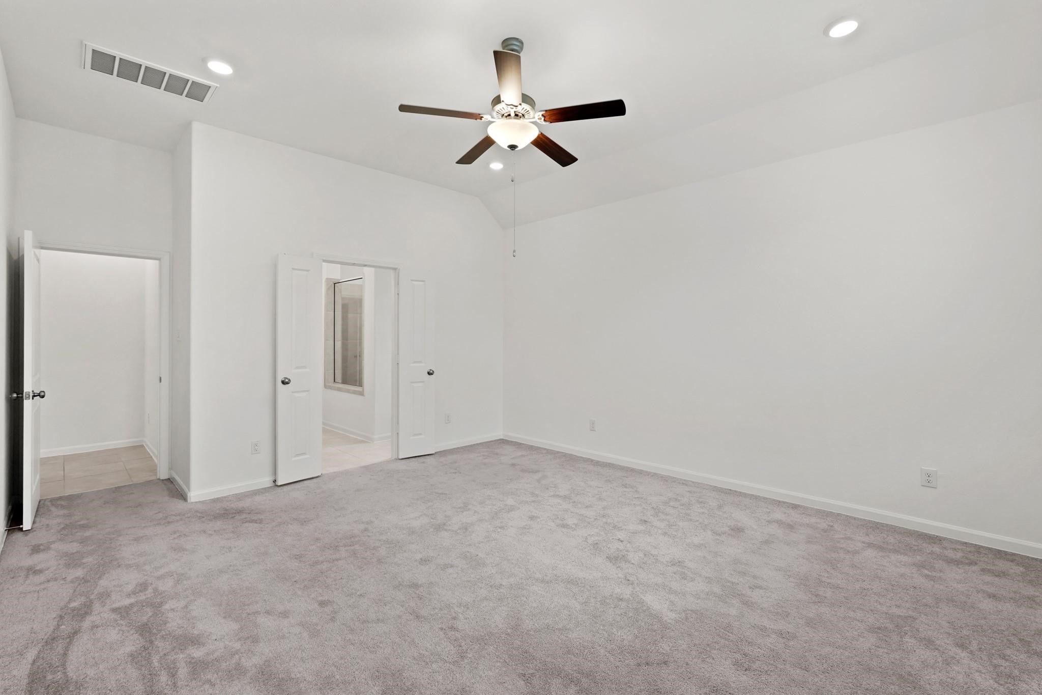 4915 Sierra Ridge Drive Rosenberg, TX 77469 - Photo 9 of 25 a view of an empty room
