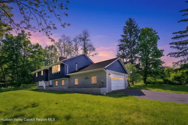 $525,000 | 484 Dewitt Mills Road, Kingston, NY 12401