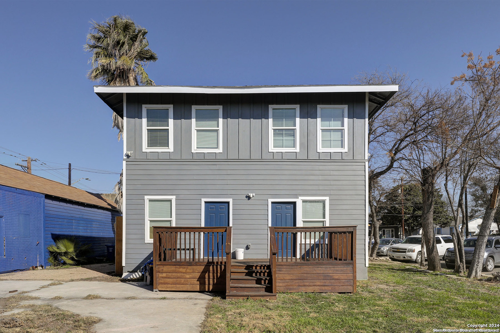 2422 West Commerce St  