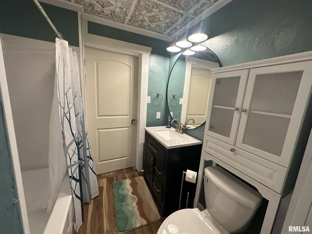 $90,000 | 1402 1402 1/2 State Street, Pekin, IL 61554