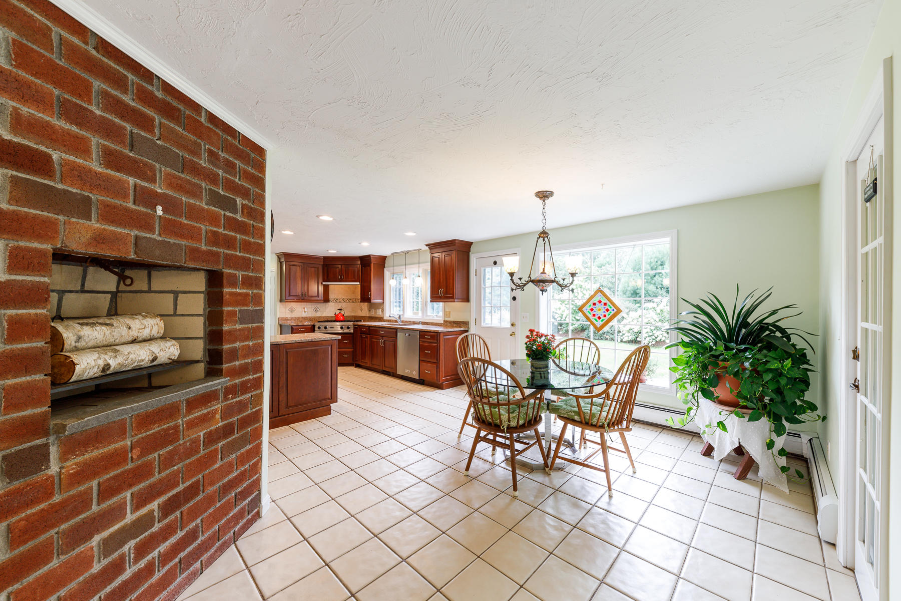 76 Popple Bottom Road Sandwich, MA 02537 - Photo 8 of 44 76PoppleBottomRdSandwich-6324
