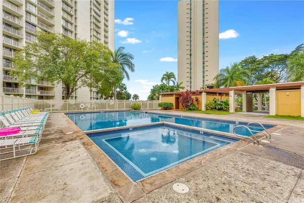 $2,400 | 98-410 Koauka Loop, Unit 4F, Aiea, HI 96701