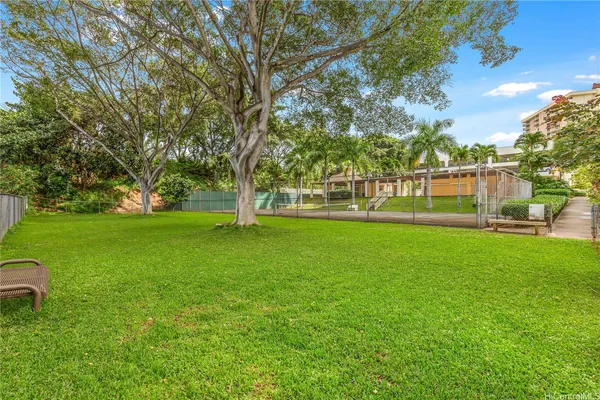 $2,400 | 98-410 Koauka Loop, Unit 4F, Aiea, HI 96701