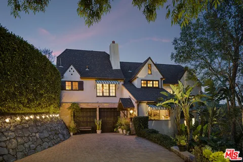 $16,000 | 3340 Durand Drive, Los Angeles, CA 90068