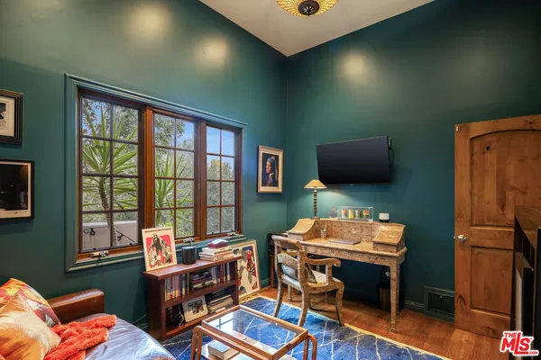 $14,995 | 3340 Durand Drive, Los Angeles, CA 90068