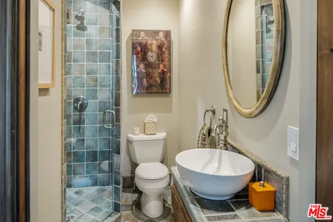 $16,000 | 3340 Durand Drive, Los Angeles, CA 90068