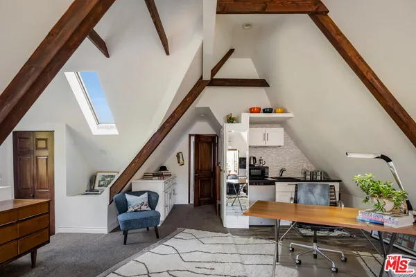 $14,995 | 3340 Durand Drive, Los Angeles, CA 90068