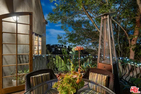 $16,000 | 3340 Durand Drive, Los Angeles, CA 90068