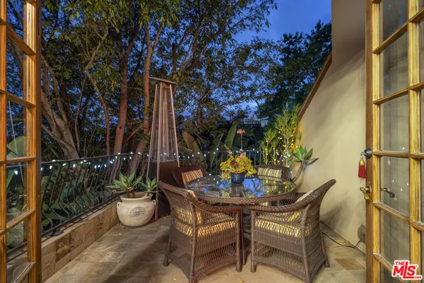 $14,995 | 3340 Durand Drive, Los Angeles, CA 90068