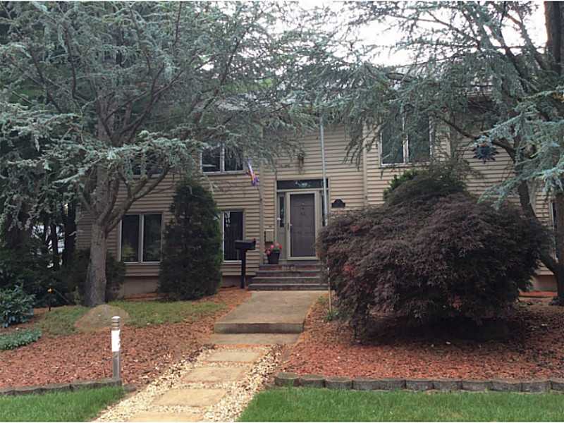 42 Riverside Drive Barrington, RI 02806 - Photo 1 of 1 Exterior Front.