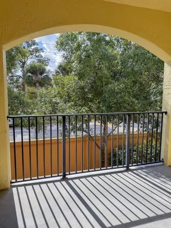 $2,100 | 49 Southeast Sedona Circle, Unit 201, Stuart, FL 34994