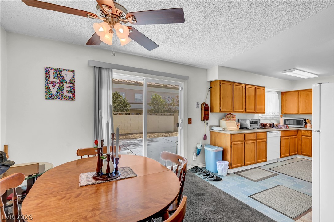 910 Wilson Cliffs Road Las Vegas, NV 89128 - Photo 6 of 31 Gallery Image 6
