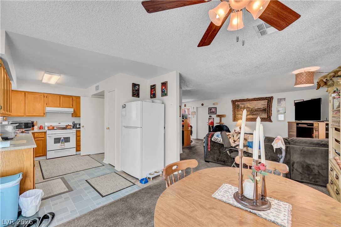910 Wilson Cliffs Road Las Vegas, NV 89128 - Photo 8 of 31 Gallery Image 8
