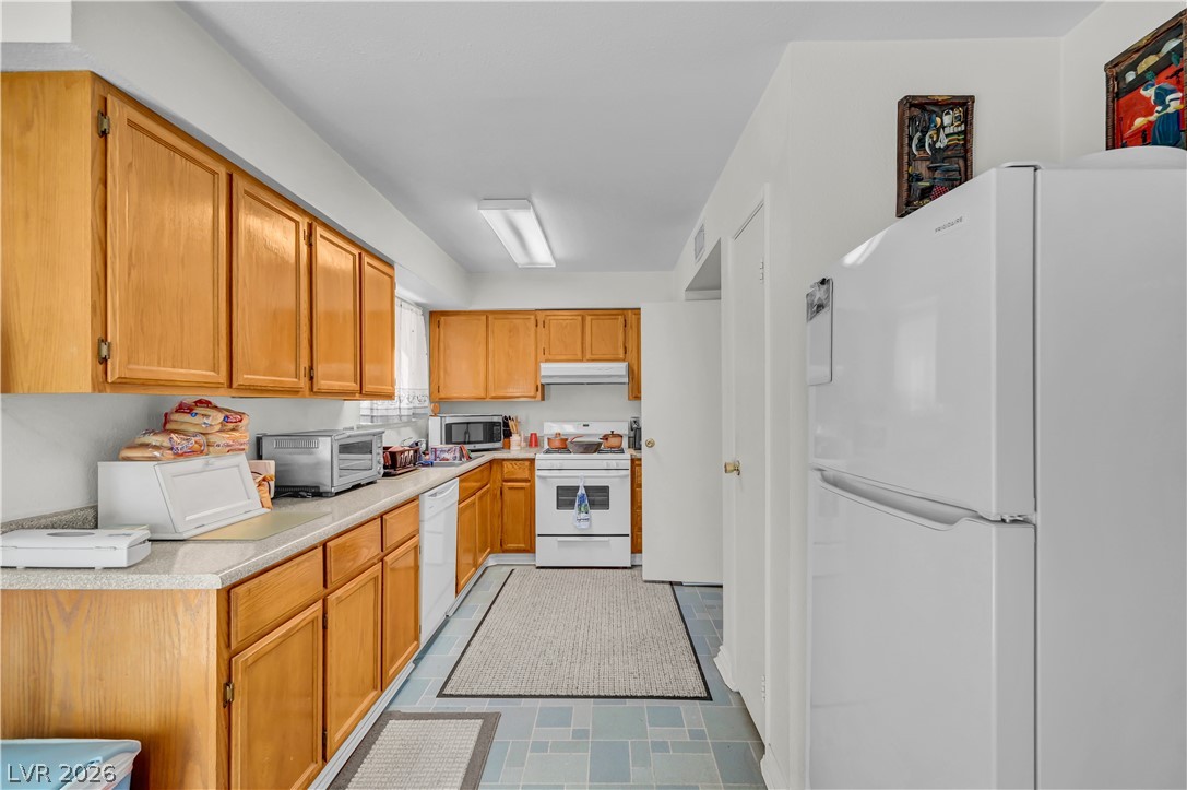 910 Wilson Cliffs Road Las Vegas, NV 89128 - Photo 9 of 31 Gallery Image 9