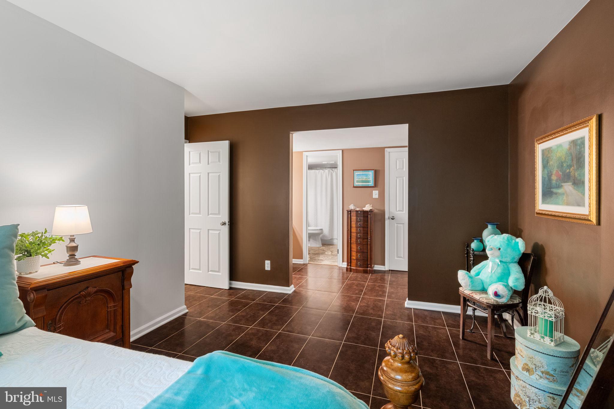 5804 Cove Landing Road, Unit 101 Burke, VA 22015 - Photo 16 of 37 Primary Bedroom