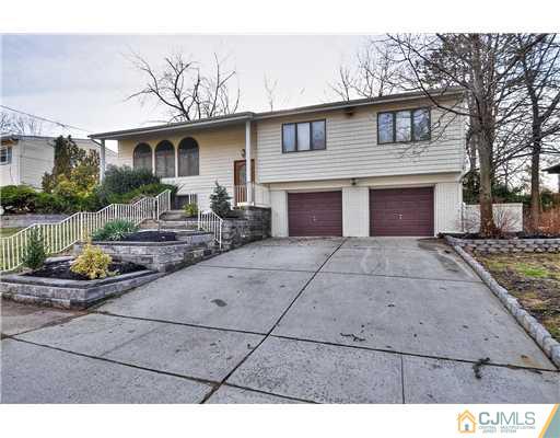 19 Peake Road Edison, NJ 08837 - Photo 1 of 13 Gallery Image 1