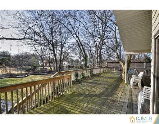 19 Peake Road Edison, NJ 08837 - Photo 12 of 13 Gallery Image 12