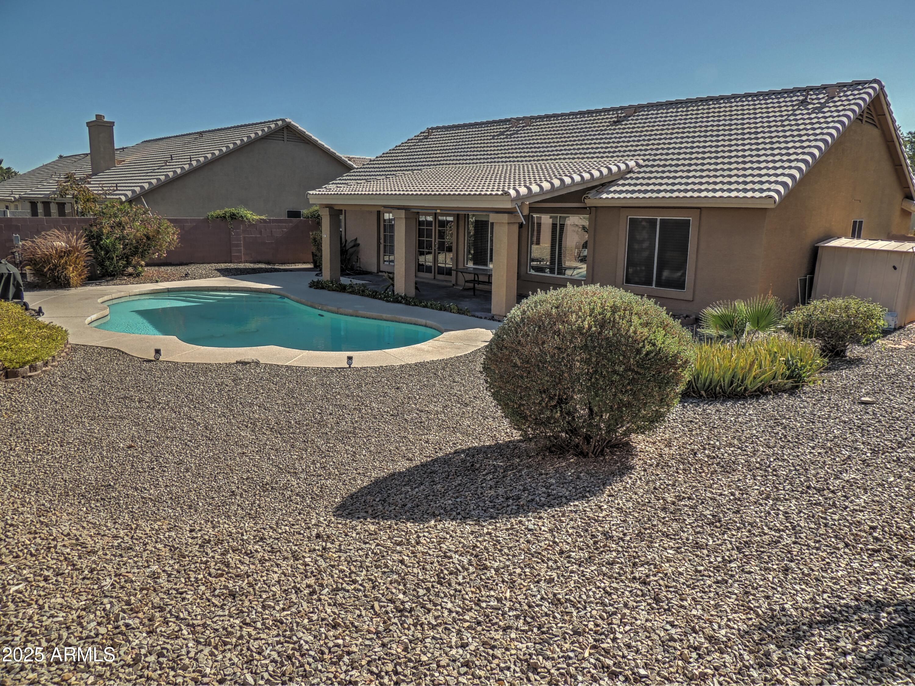 4302 East Rockledge Road Phoenix, AZ 85044 - Photo 18 of 20 16