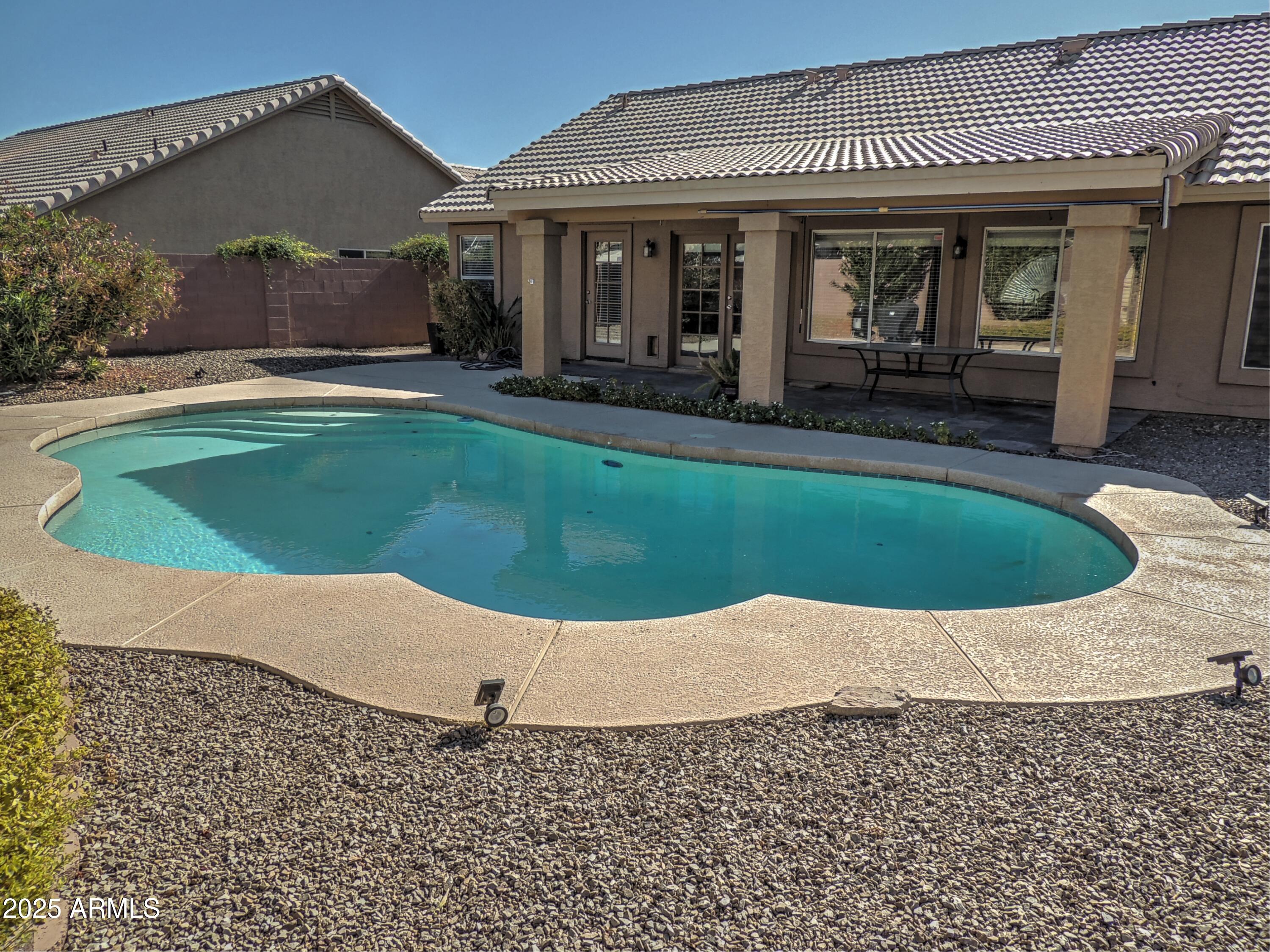 4302 East Rockledge Road Phoenix, AZ 85044 - Photo 3 of 20 2.1
