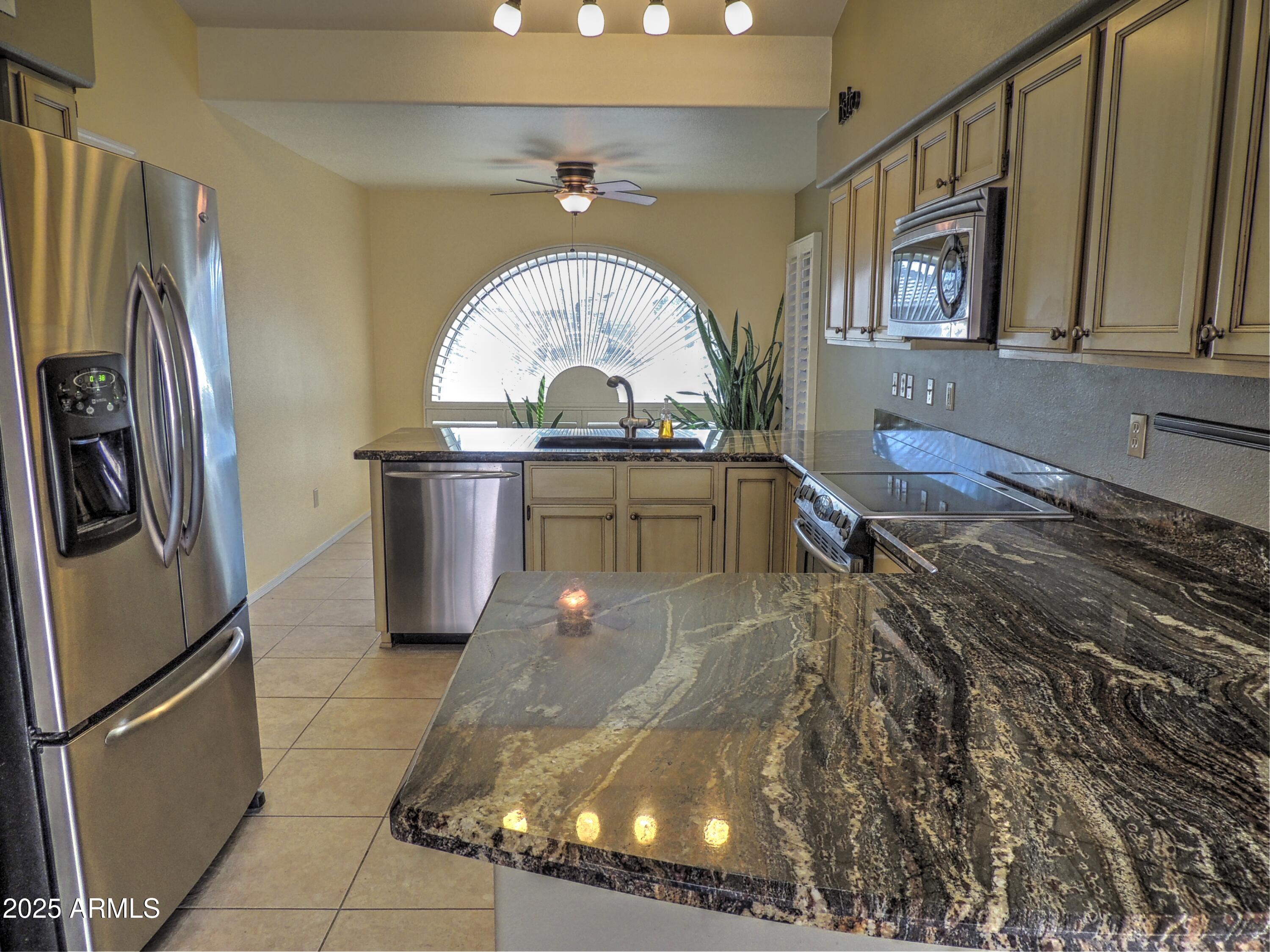 4302 East Rockledge Road Phoenix, AZ 85044 - Photo 7 of 20 5