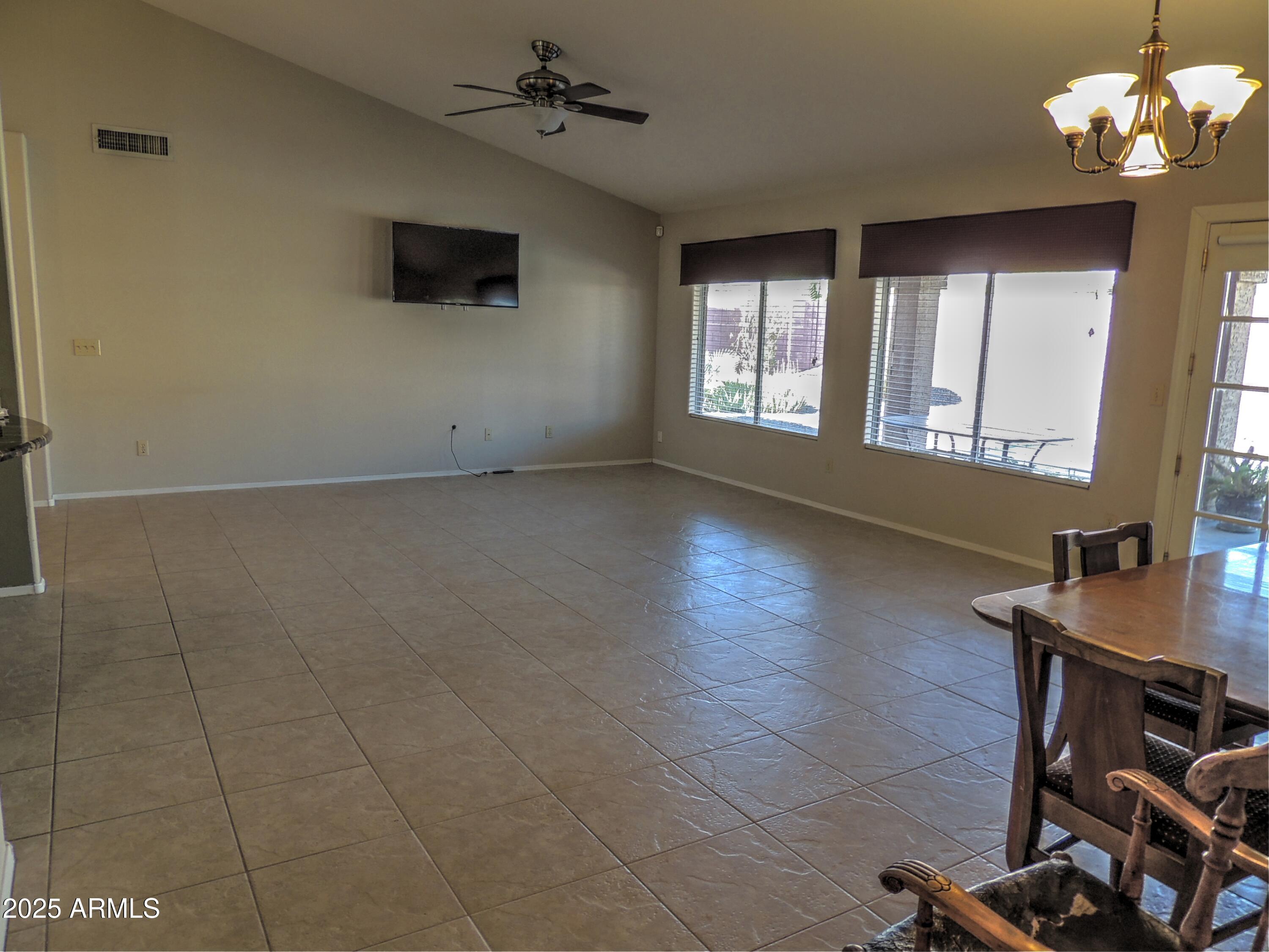 4302 East Rockledge Road Phoenix, AZ 85044 - Photo 9 of 20 7