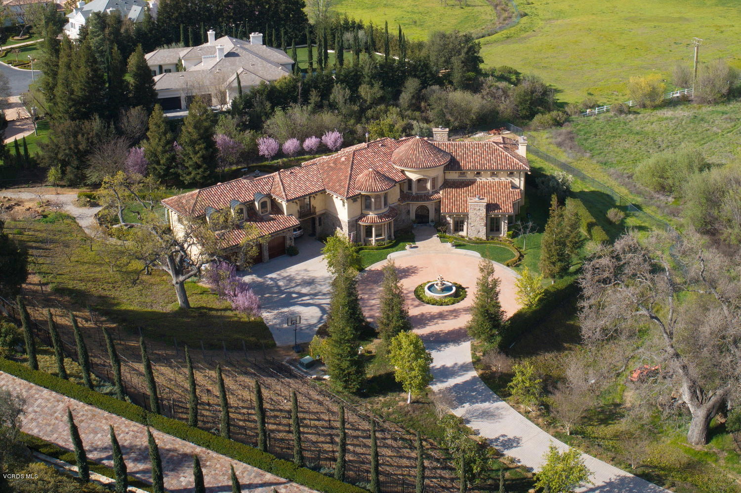110 West Potrero Road Thousand Oaks, CA 91361 - Photo 29 of 33 an aerial view of a house with a garden