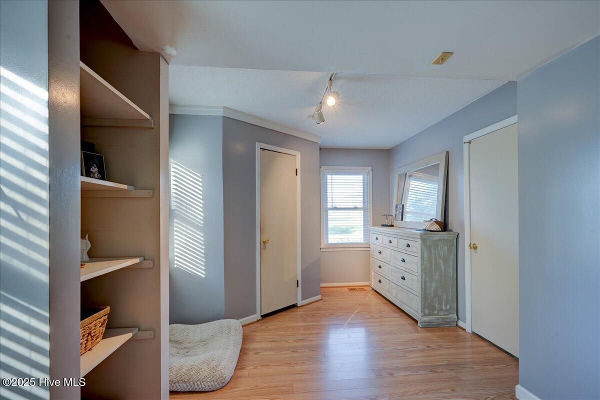 707 Clermont Road New Bern, NC 28560 - Photo 27 of 34 Primary Bedroom