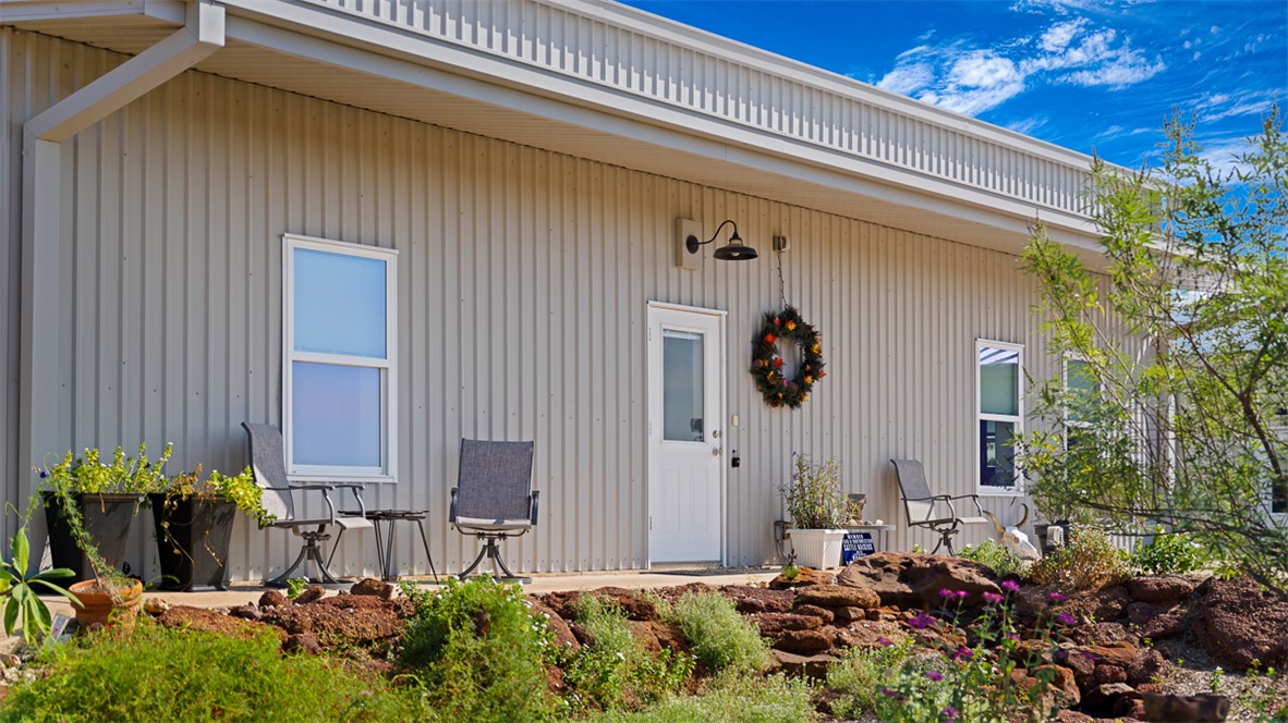 11258 Providence Road Hearne, TX 77859 - Photo 4 of 39 a front view of a house